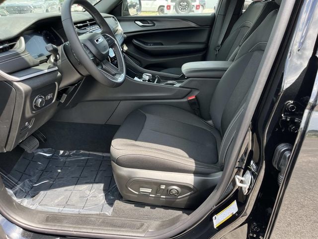 2026 Jeep Grand Cherokee Laredo X