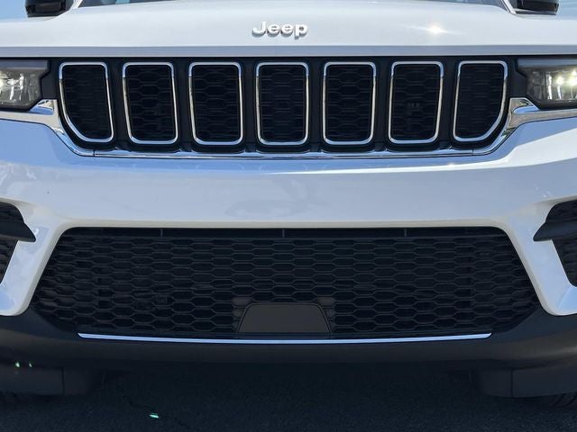2026 Jeep Grand Cherokee Laredo X