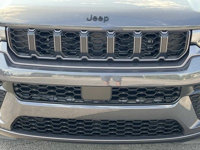 2026 Jeep Grand Cherokee Altitude