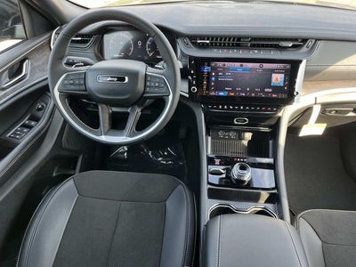 2026 Jeep Grand Cherokee Altitude