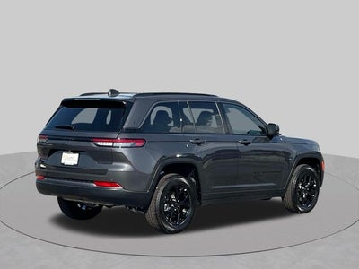 2026 Jeep Grand Cherokee Altitude