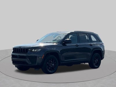 2026 Jeep Grand Cherokee Altitude