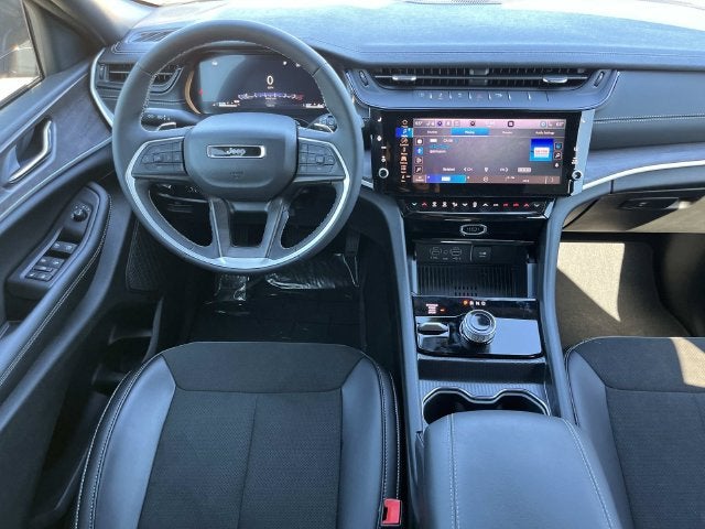 2026 Jeep Grand Cherokee Altitude