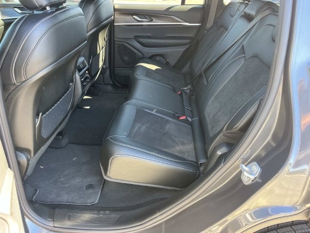 2026 Jeep Grand Cherokee Altitude