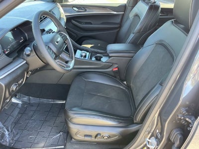2026 Jeep Grand Cherokee Altitude