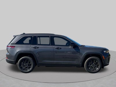 2026 Jeep Grand Cherokee Altitude