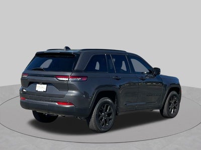 2026 Jeep Grand Cherokee Altitude