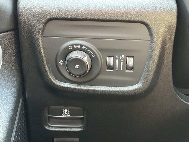 2027 Jeep Grand Cherokee Limited Reserve