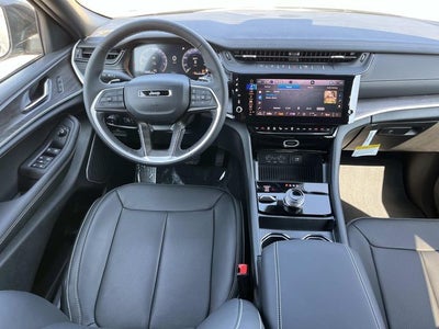 2027 Jeep Grand Cherokee Limited Reserve