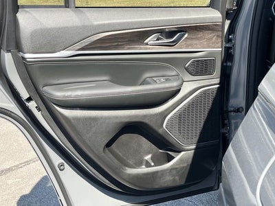 2027 Jeep Grand Cherokee Limited Reserve