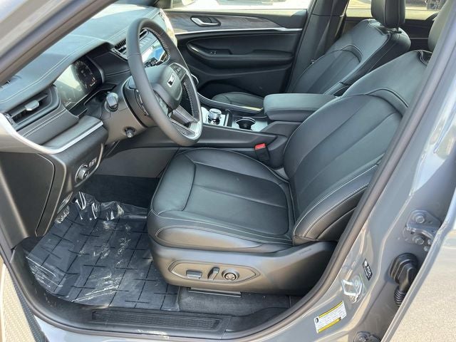 2027 Jeep Grand Cherokee Limited Reserve