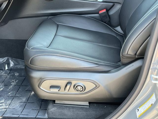 2027 Jeep Grand Cherokee Limited Reserve