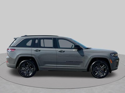 2027 Jeep Grand Cherokee Limited Reserve