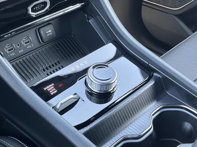 2027 Jeep Grand Cherokee Limited Reserve