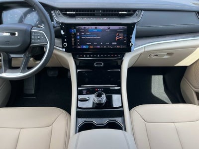 2027 Jeep Grand Cherokee Limited