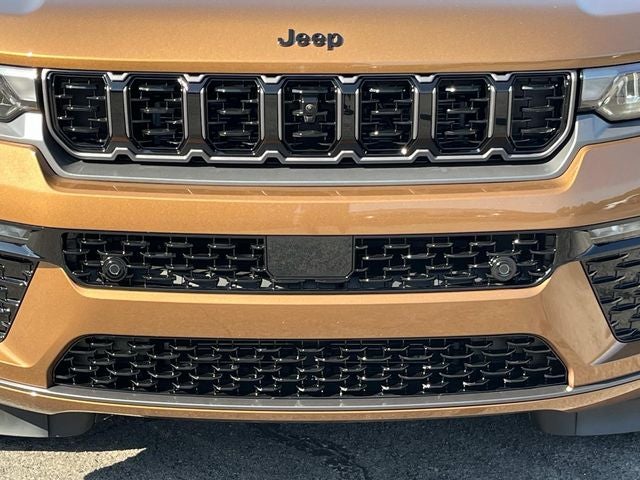 2027 Jeep Grand Cherokee Limited Reserve