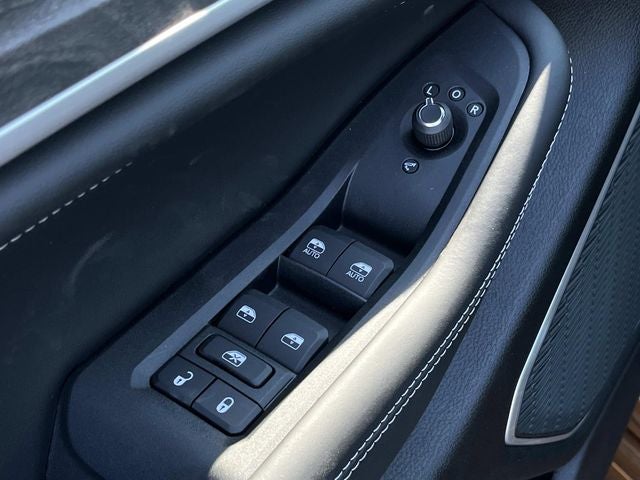 2027 Jeep Grand Cherokee Limited Reserve