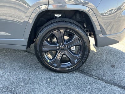 2027 Jeep Grand Cherokee Limited Reserve