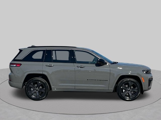 2027 Jeep Grand Cherokee Limited Reserve