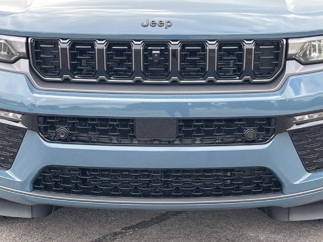 2027 Jeep Grand Cherokee Limited Reserve