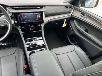 2027 Jeep Grand Cherokee Limited Reserve