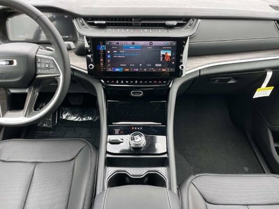 2027 Jeep Grand Cherokee Limited Reserve