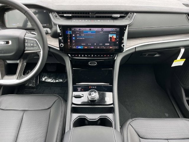 2027 Jeep Grand Cherokee Limited Reserve
