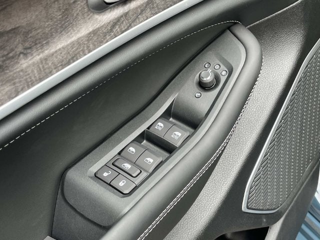 2027 Jeep Grand Cherokee Limited Reserve