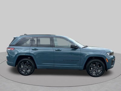 2027 Jeep Grand Cherokee Limited Reserve