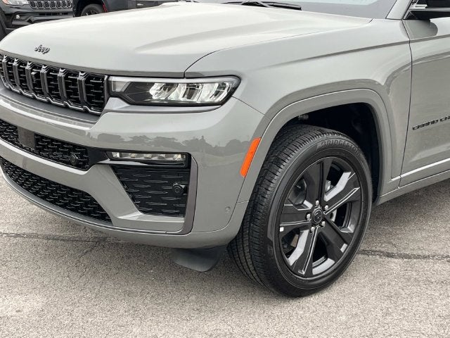 2027 Jeep Grand Cherokee Limited Reserve