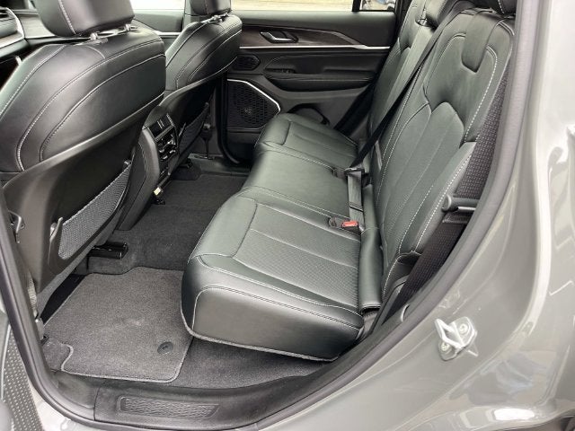 2027 Jeep Grand Cherokee Limited Reserve