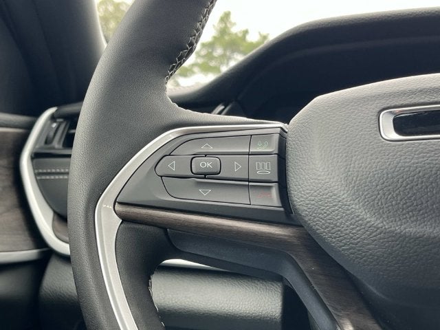 2027 Jeep Grand Cherokee Limited Reserve