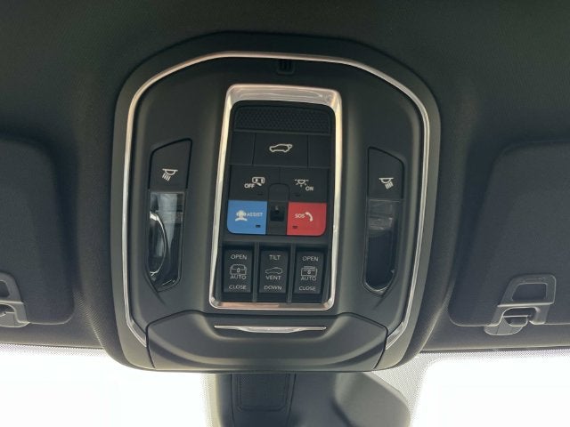 2027 Jeep Grand Cherokee Limited Reserve