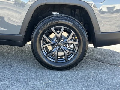 2027 Jeep Grand Cherokee L Laredo Altitude