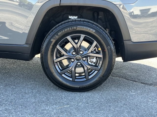 2027 Jeep Grand Cherokee L Laredo Altitude