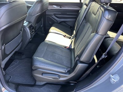 2027 Jeep Grand Cherokee L Laredo Altitude