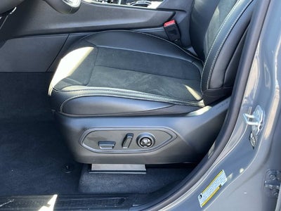 2027 Jeep Grand Cherokee L Laredo Altitude