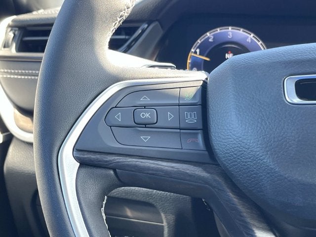 2027 Jeep Grand Cherokee L Laredo Altitude