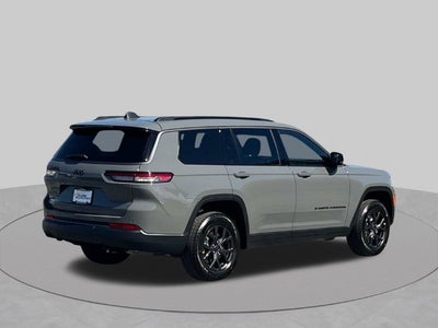 2027 Jeep Grand Cherokee L Laredo Altitude