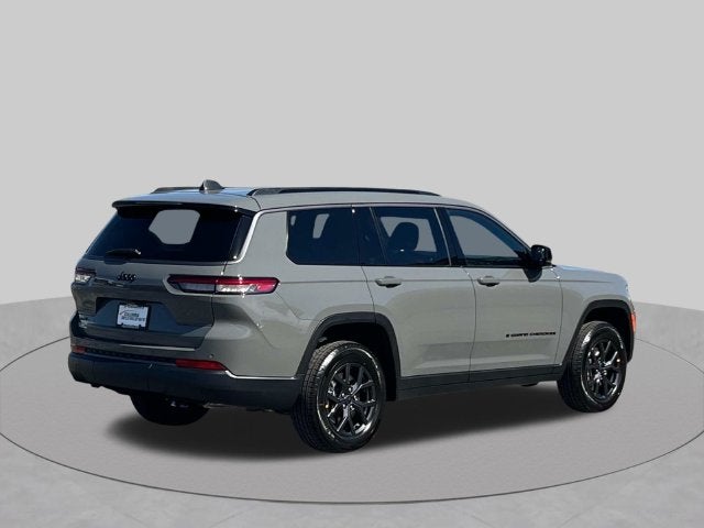2027 Jeep Grand Cherokee L Laredo Altitude