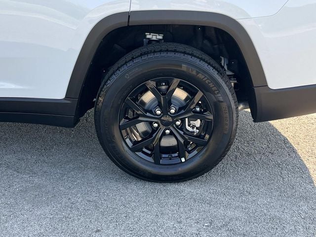 2026 Jeep Grand Cherokee L Laredo Altitude