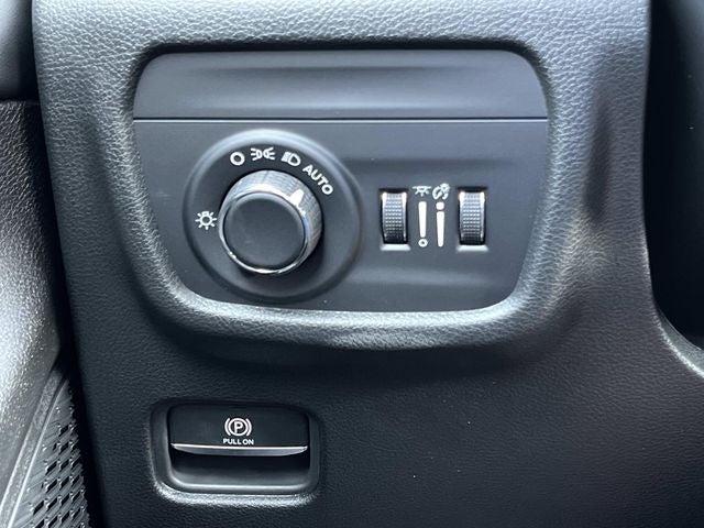 2026 Jeep Grand Cherokee L Laredo Altitude