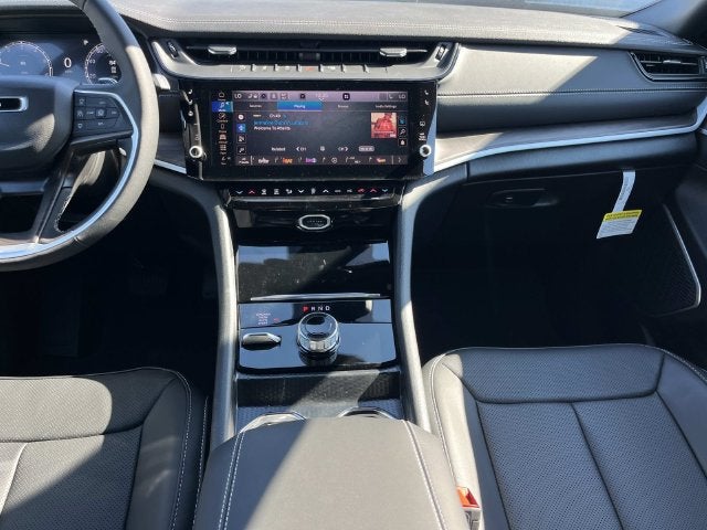 2027 Jeep Grand Cherokee L Limited Reserve