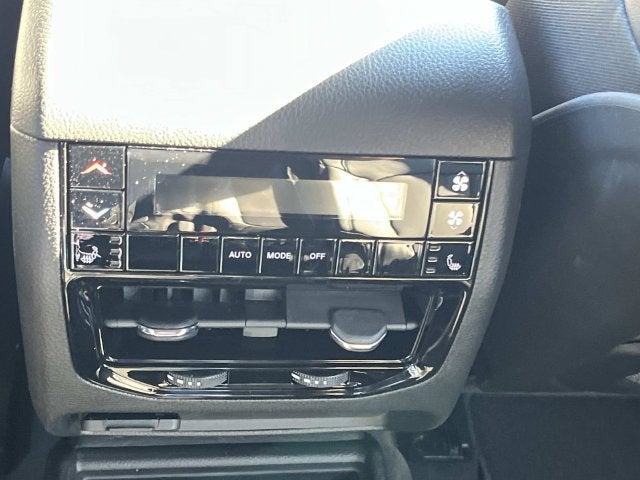 2027 Jeep Grand Cherokee L Limited Reserve