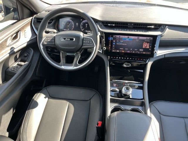 2027 Jeep Grand Cherokee L Limited