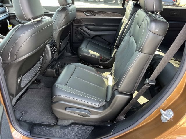 2027 Jeep Grand Cherokee L Limited