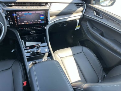 2027 Jeep Grand Cherokee L Limited