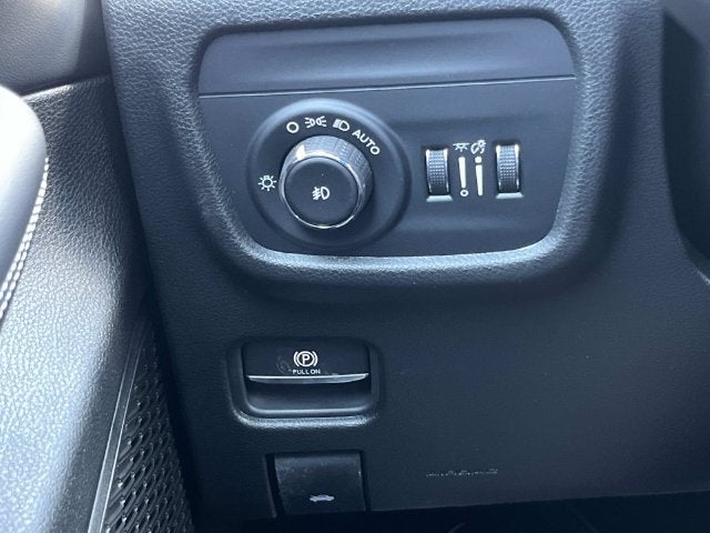 2027 Jeep Grand Cherokee L Limited