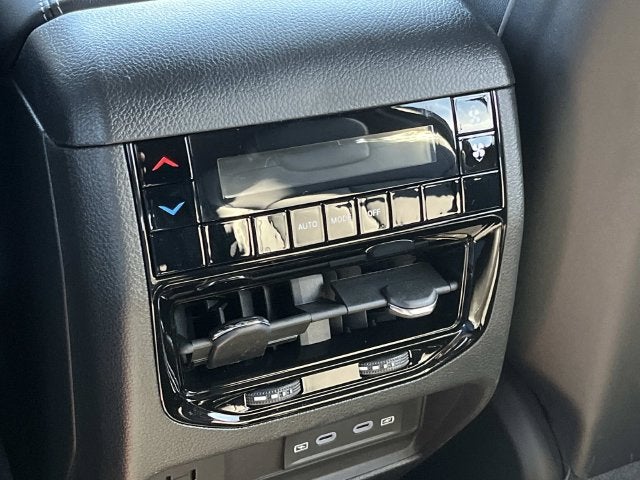 2027 Jeep Grand Cherokee L Limited