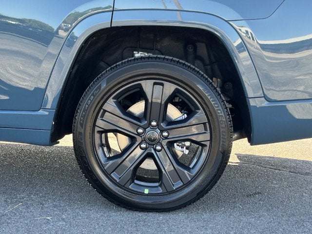 2027 Jeep Grand Cherokee L Limited Reserve